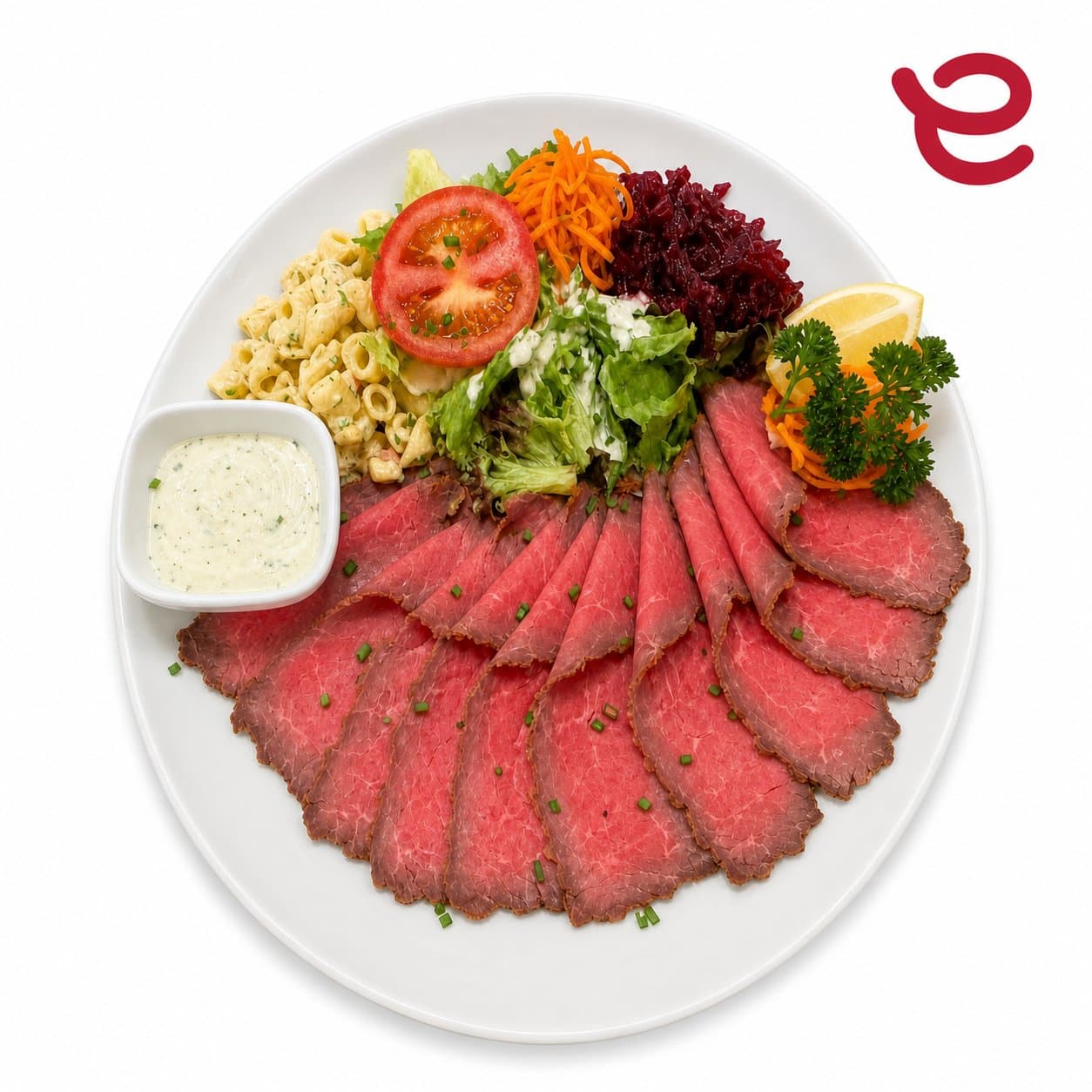 Roastbeefteller mit Salat und Tartarsauce